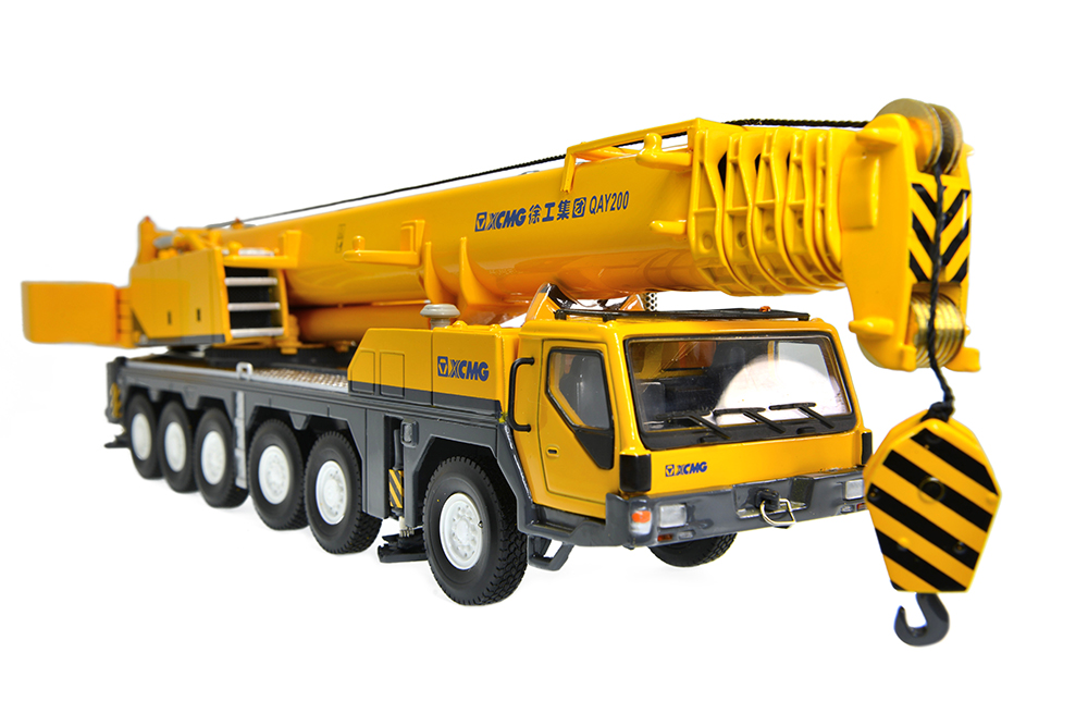 XCMG All-Terrain Crane QAY200 Model (1:50)